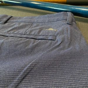 Tommy Bahama 36” Stretch Shorts